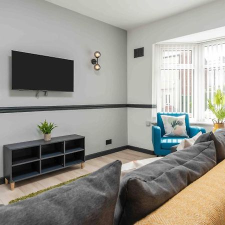 3-Bed Scouse House Near Anfield & Goodison Villa ลิเวอร์พูล ภายนอก รูปภาพ