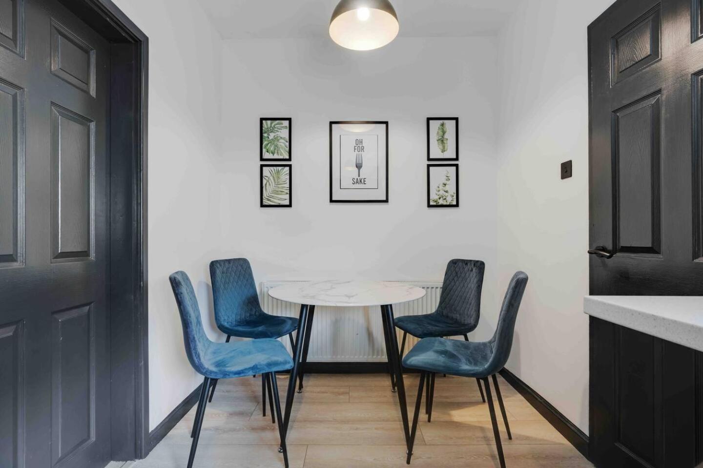 3-Bed Scouse House Near Anfield & Goodison Villa ลิเวอร์พูล ภายนอก รูปภาพ
