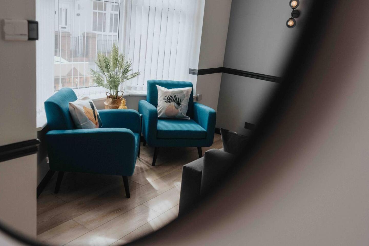 3-Bed Scouse House Near Anfield & Goodison Villa ลิเวอร์พูล ภายนอก รูปภาพ